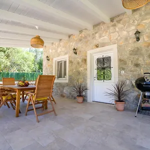 Villa Stone House Magali, Sveti Jakov